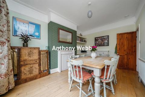 55 New River Crescent, London, N13 5RD