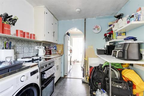 46 Treegarth Square, Nottingham, NG5 5QZ