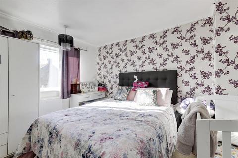 46 Treegarth Square, Nottingham, NG5 5QZ