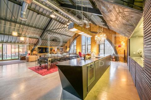 4 bedroom penthouse to rent, 12 Lawn Lane, Vauxhall, London