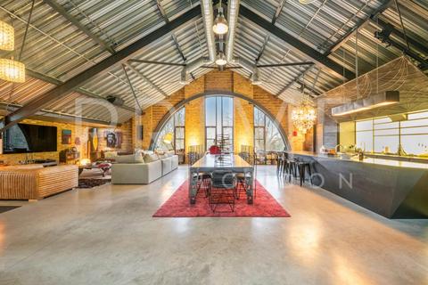 4 bedroom penthouse to rent, 12 Lawn Lane, Vauxhall, London