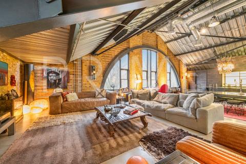 4 bedroom penthouse to rent, 12 Lawn Lane, Vauxhall, London