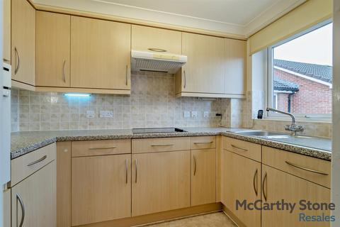 1 bedroom apartment for sale, Fussells Court, Station Road, Worle, Weston-Super-Mare