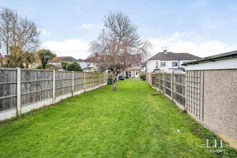 4 bedroom semi-detached house for sale, Cedar Road, Hornchurch