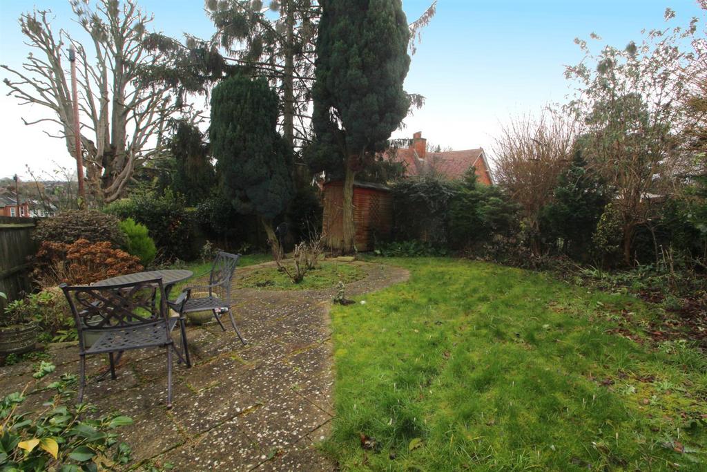 Garden e.jpg