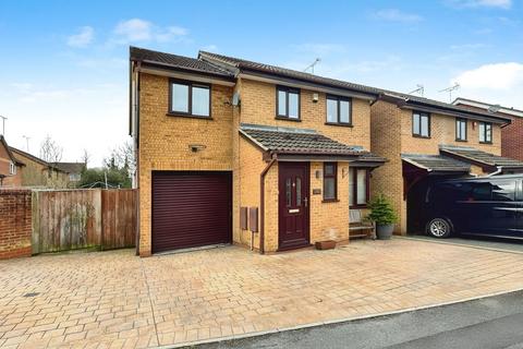 4 bedroom detached house for sale, Spencer Close, The Prinnels, Swindon, SN5 6NE