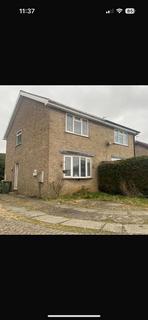 2 bedroom semi-detached house to rent, Steeping Drive, Immingham DN40