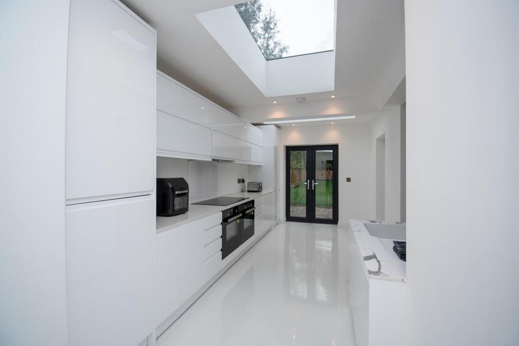 Kitchen Area 2