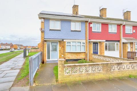 3 bedroom end of terrace house for sale, Tothill Avenue, Middlesbrough, TS3