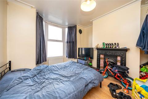 4 bedroom terraced house for sale, Sheals Crescent, Maidstone, ME15