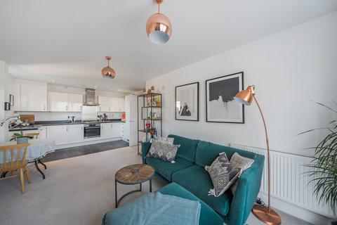 Flat 21, 3 Elvian Close, Reading, RG30 3FP