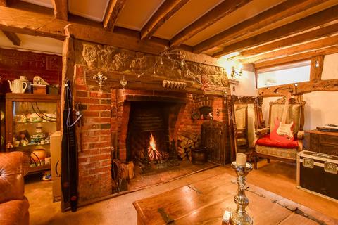 2 bedroom cottage for sale, Andrews Hill, Billingshurst, West Sussex