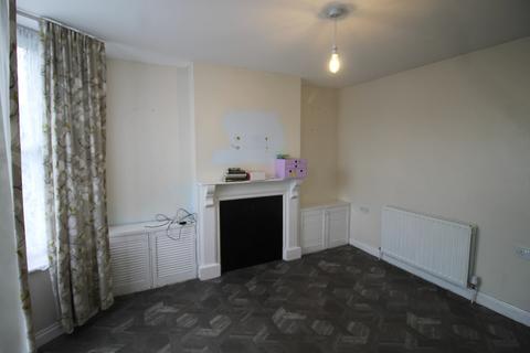 3 bedroom terraced house to rent, High Wycombe HP11