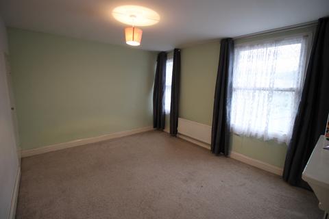 3 bedroom terraced house to rent, High Wycombe HP11