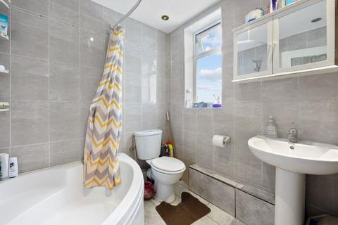 4 bedroom terraced house for sale, Shaftesbury Road, Forest Gate, E7