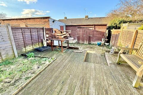 30 Fitzworth Avenue, Poole, BH16 5AY