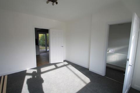 3 bedroom detached house to rent, Knole Road, Nottingham, Nottinghamshire, NG8