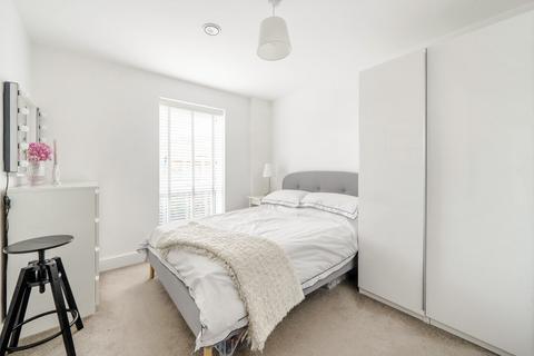 Flat 2, Bodley Quarter, 2a Hanover Way, Windsor, SL4 5NL