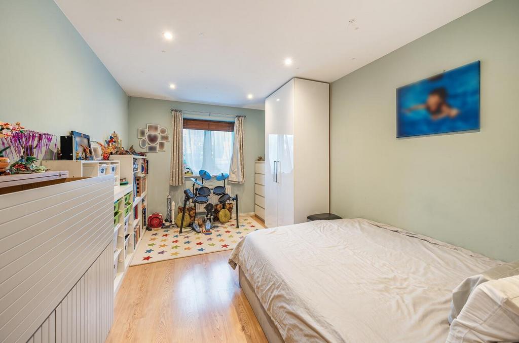 Davidson Frost-Wellings, DFW, Pond House, Stanmore