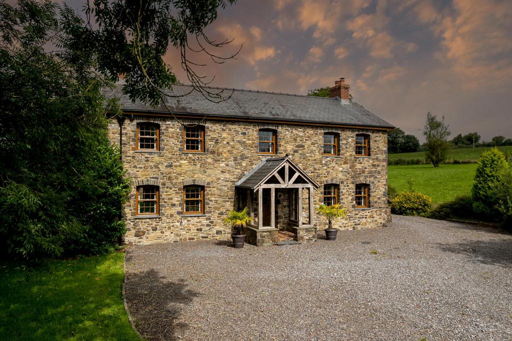 Old Lan Farmhouse - Externals - Main House-7.jpg