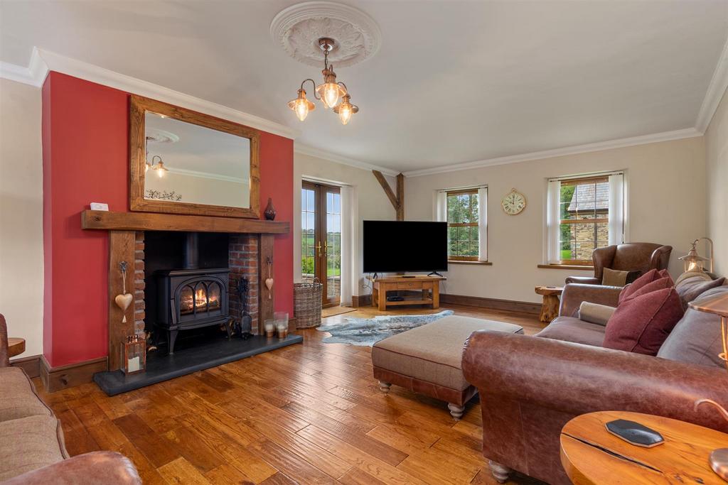Old Lan Farmhouse - Interiors Main House-1.jpg