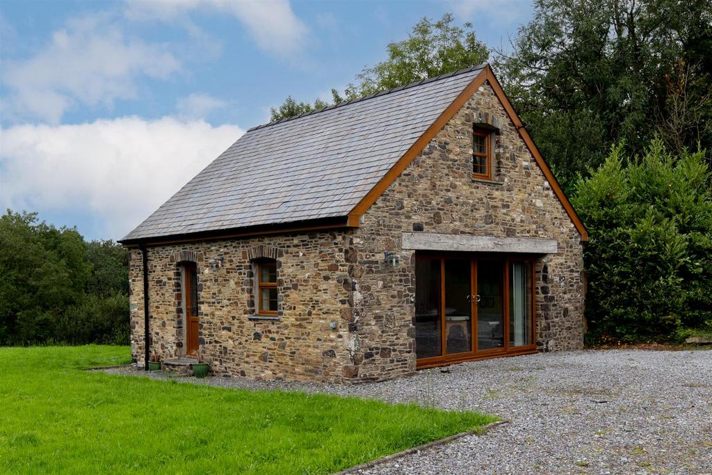 Old Lan Farmhouse - Externals - Outbuildings-2.jpg