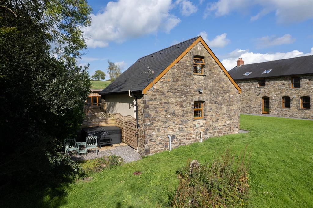 Old Lan Farmhouse - Externals - Drone-9.jpg