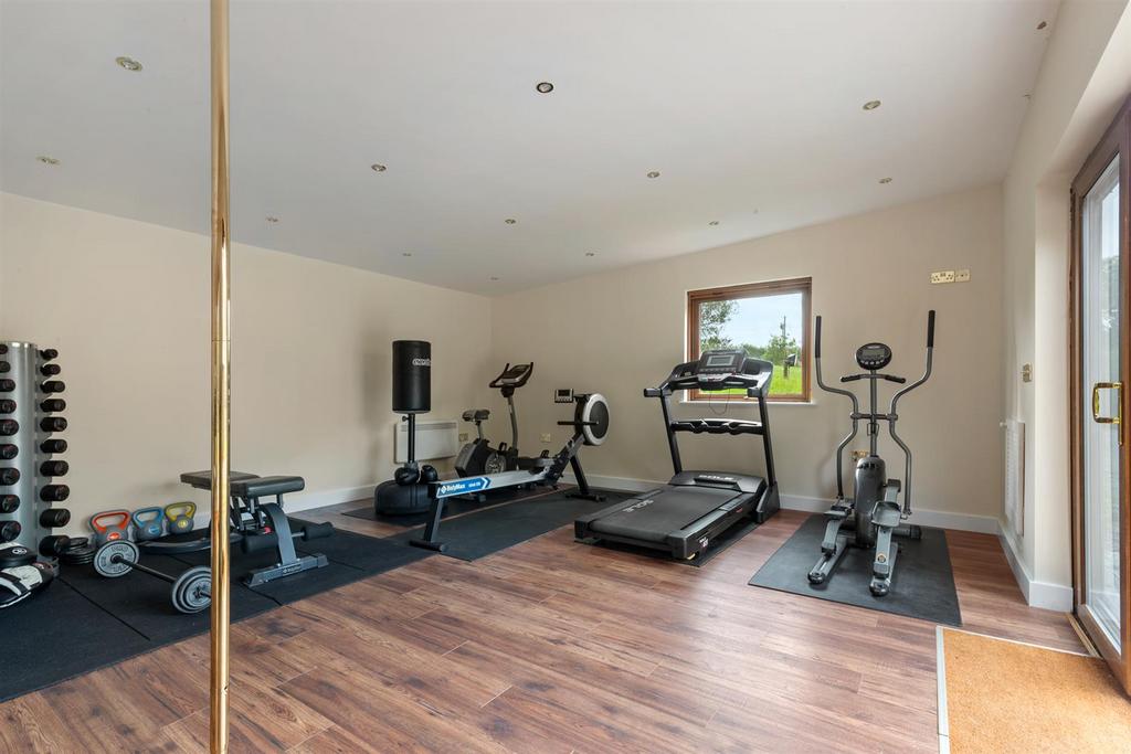 Old Lan Farmhouse - Interiors Gym-2.jpg