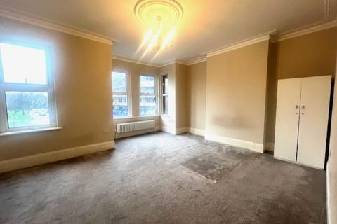 5 bedroom terraced house to rent, Lordship Lane, London N17