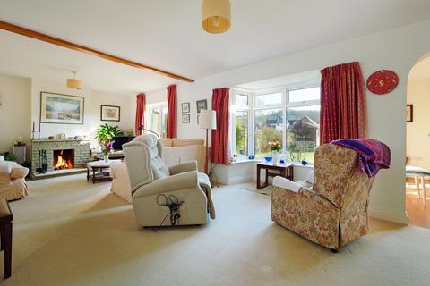 9 The Orchards, Elham, Canterbury, CT4 6TR