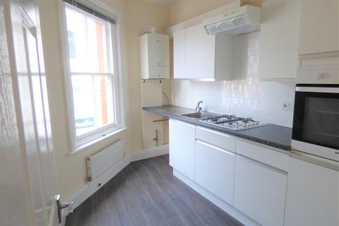 1 bedroom flat to rent, Fore Street, Bovey Tracey, TQ13