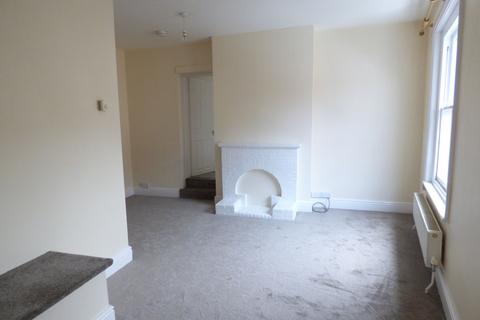 1 bedroom flat to rent, Fore Street, Bovey Tracey, TQ13