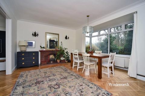 71 The Drive, Wallington, SM6 9ND