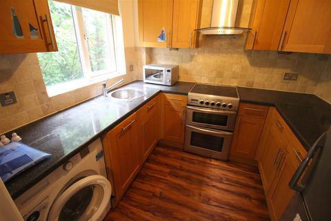 2 bedroom flat for sale, Pavilion Way, Middlesex, Edgware