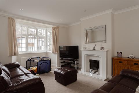 4 bedroom terraced house for sale, Glenfield Road, Banstead SM7