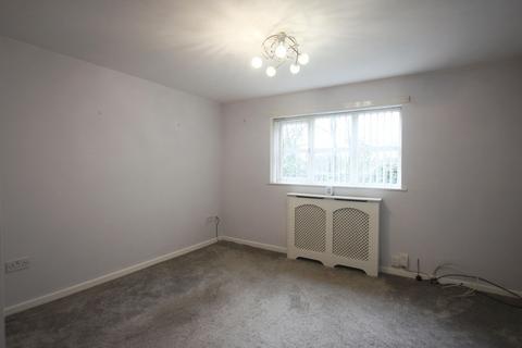 2 bedroom semi-detached house to rent, Robins Lane, St Helens, WA9