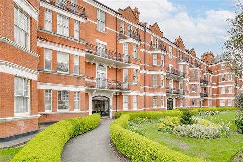 2 bedroom flat for sale, Prebend Mansions, Chiswick High Road, W4