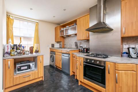 2 bedroom flat for sale, Staple Gardens, Winchester, SO23