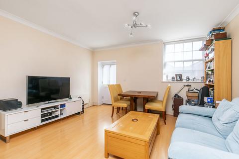 2 bedroom flat for sale, Staple Gardens, Winchester, SO23