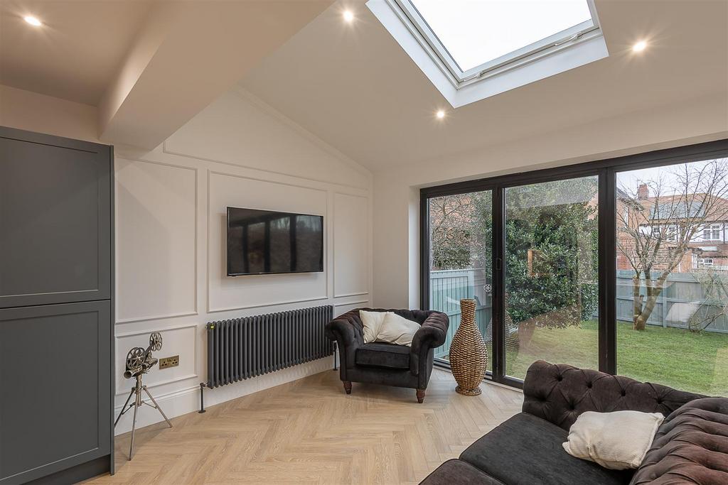 Open Plan Kitchen/Diner & Family Room
