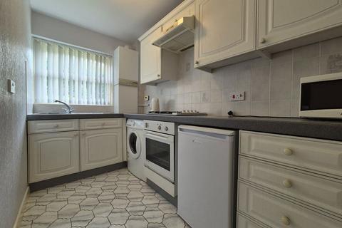 1 bedroom flat to rent, Dubarry Avenue, Kingswinford