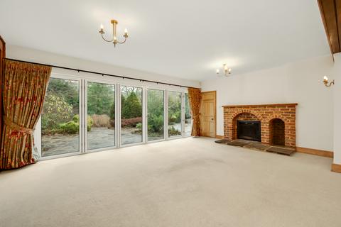 6 bedroom detached house to rent, Whitmead Lane, Tilford, Farnham, Surrey, GU10