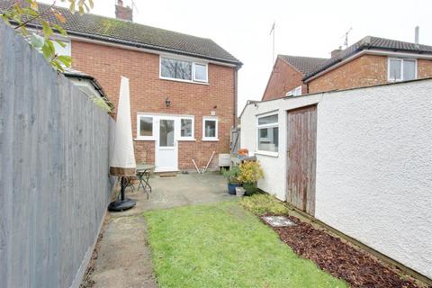 2 bedroom semi-detached house for sale, Carrington Crescent, Wendover, Aylesbury