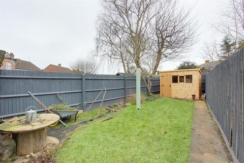 2 bedroom semi-detached house for sale, Carrington Crescent, Wendover, Aylesbury