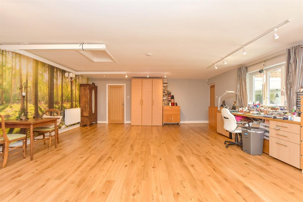 Bedroom 3/Family Room