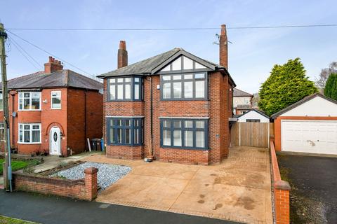 3 bedroom detached house for sale, Warwick Road, Worsley, M28