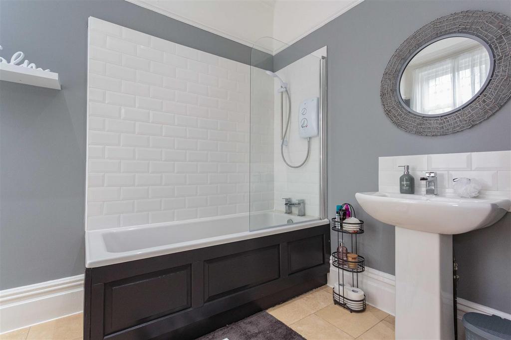 En suite bathroom/wc