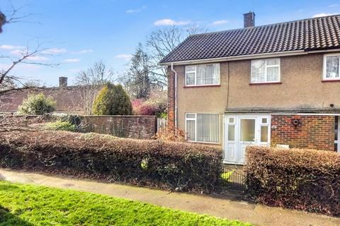 3 bedroom end of terrace house for sale, The Birches, Crawley RH10