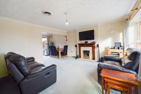4 bedroom detached house for sale, Freda Close, Nottingham NG4