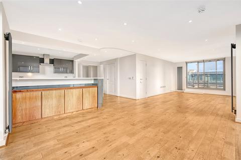 3 bedroom penthouse for sale, Waterside Way, London, N17